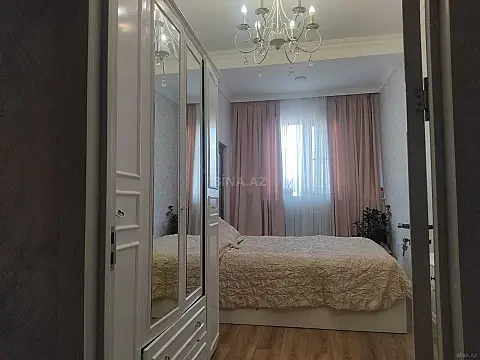 Satılır 3 otaqlı mənzil 77 m² — Bakı, İnşaatçılar 3 otaq 77.00 m²