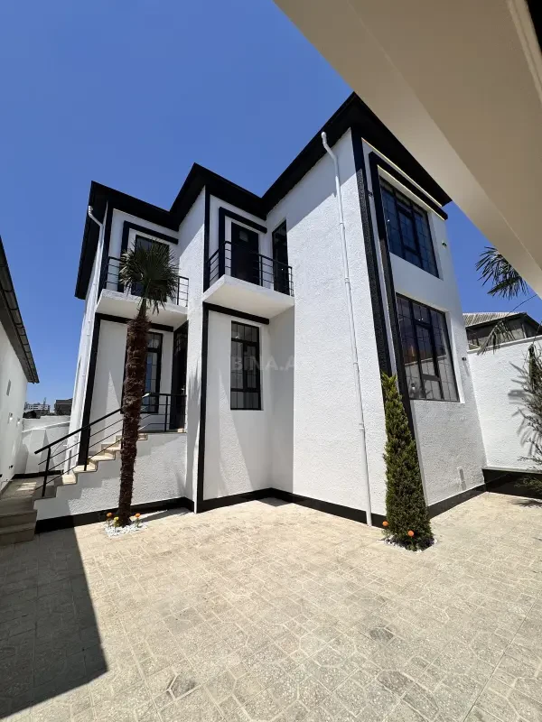 Satılır 5 otaqlı həyət evi 135 m²