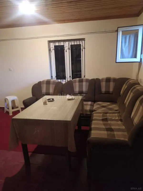 Kirayə verilir 2 otaqlı mənzil 90 m²