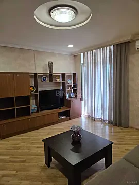 Kirayə verilir 1 otaqlı mənzil 50 m² — Bakı, Nərimanov 1 otaq 50.00 m²