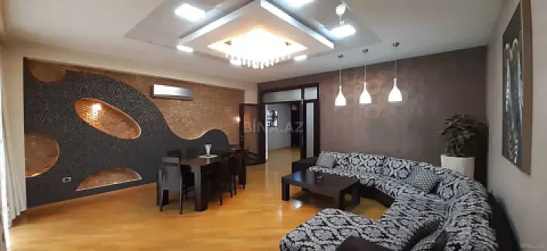 Satılır 3 otaqlı mənzil 146 m² — Bakı 3 otaq 146.00 m²