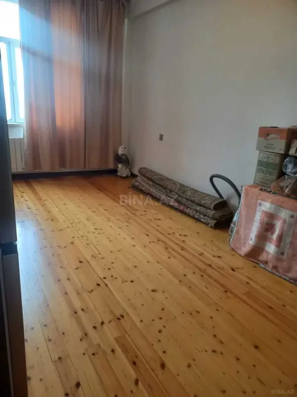 Satılır 3 otaqlı mənzil 86 m²