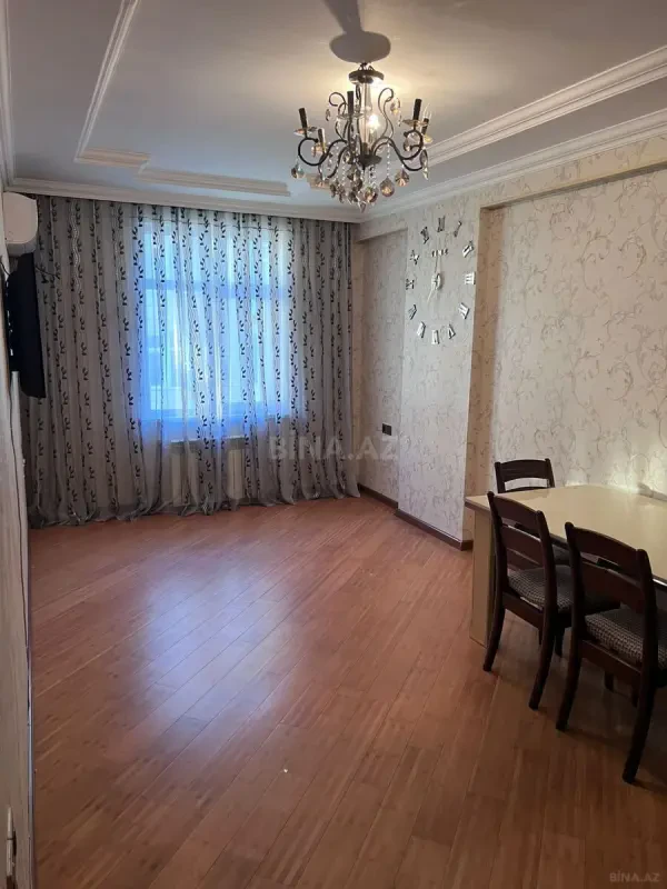 Kirayə verilir 2 otaqlı mənzil 64 m²