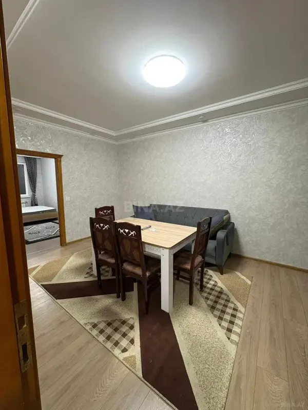 Kirayə verilir 2 otaqlı mənzil 60 m²