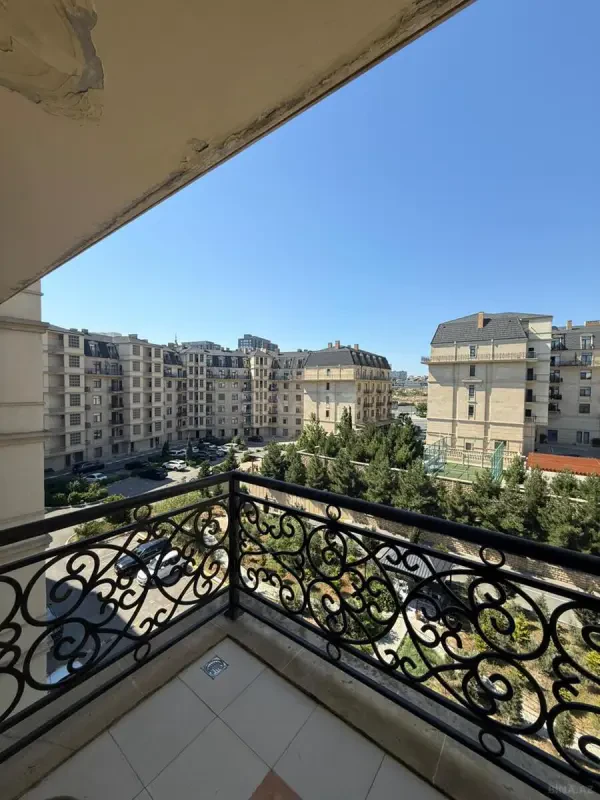 Kirayə verilir 2 otaqlı mənzil 80 m²
