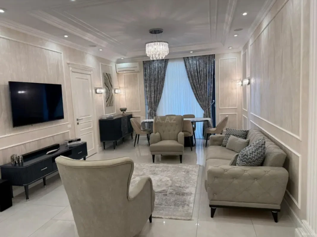 Kirayə verilir 3 otaqlı mənzil 1300 m²