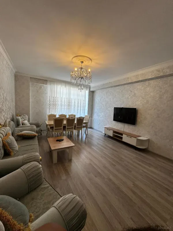 Kirayə verilir 3 otaqlı mənzil 135 m²