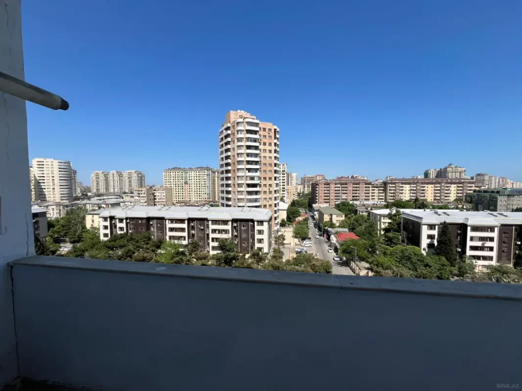 Satılır 3 otaqlı mənzil 150 m²