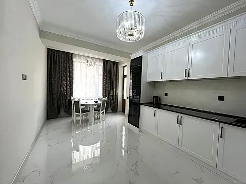 Satılır 3 otaqlı mənzil 135 m² — Bakı, Nəsimi 3 otaq 135.00 m²