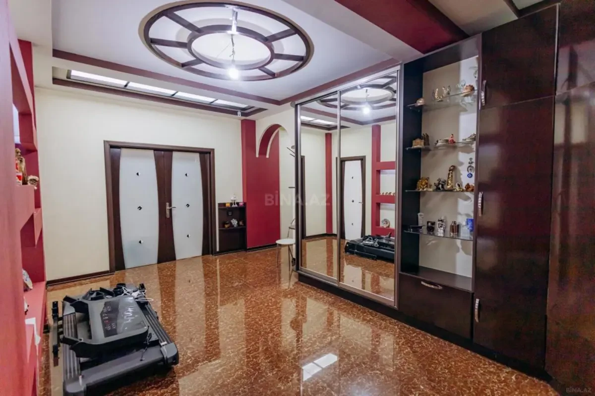 Kirayə verilir 3 otaqlı mənzil 160 m²