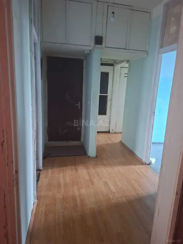 Satılır 4 otaqlı mənzil 100 m²