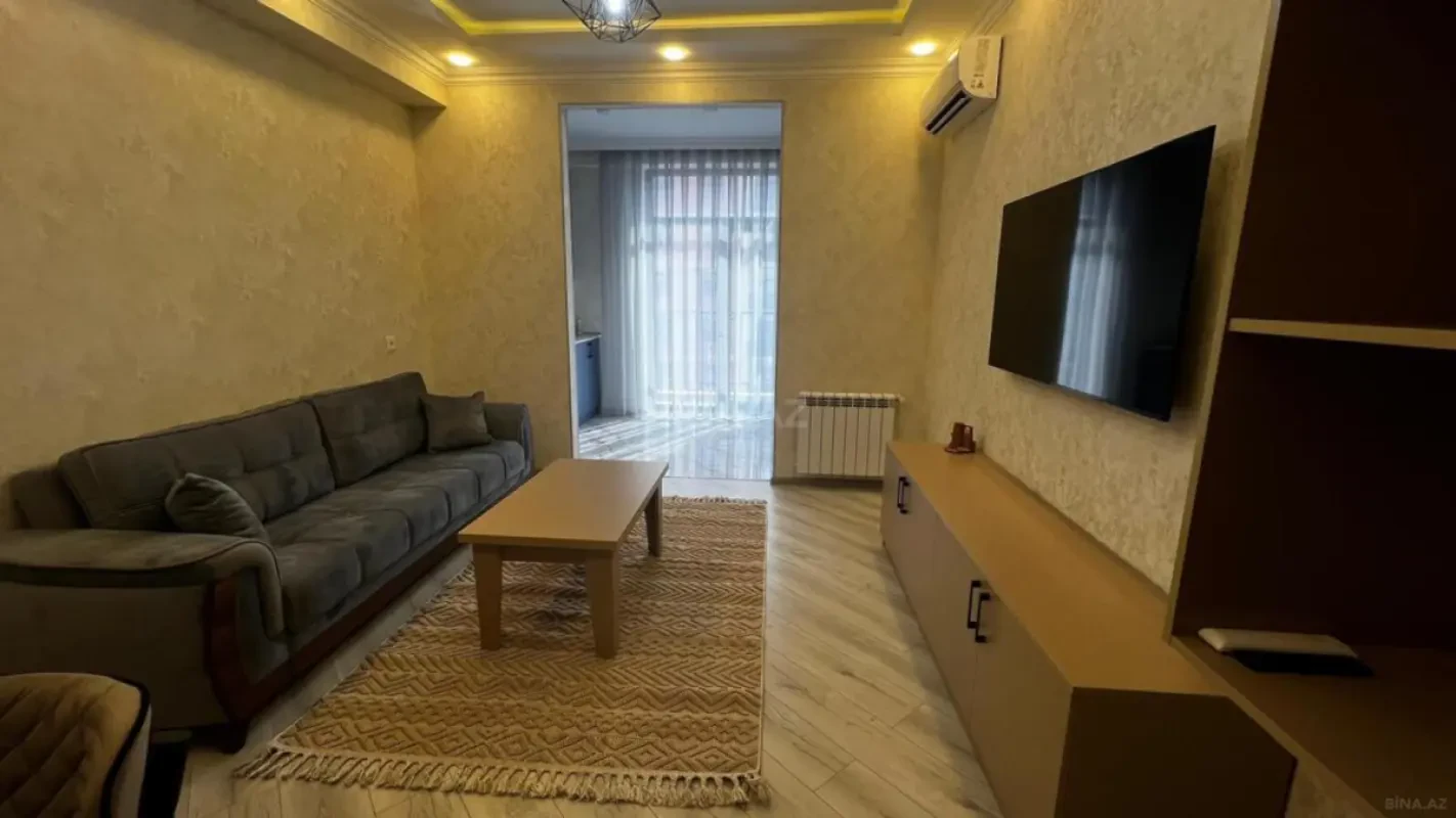 Kirayə verilir 2 otaqlı mənzil 75 m²