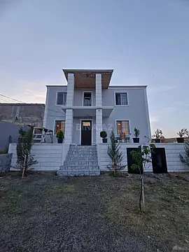 Satılır 7 otaqlı həyət evi 270 m² — Bakı, Novxanı 7 otaq 270.00 m²