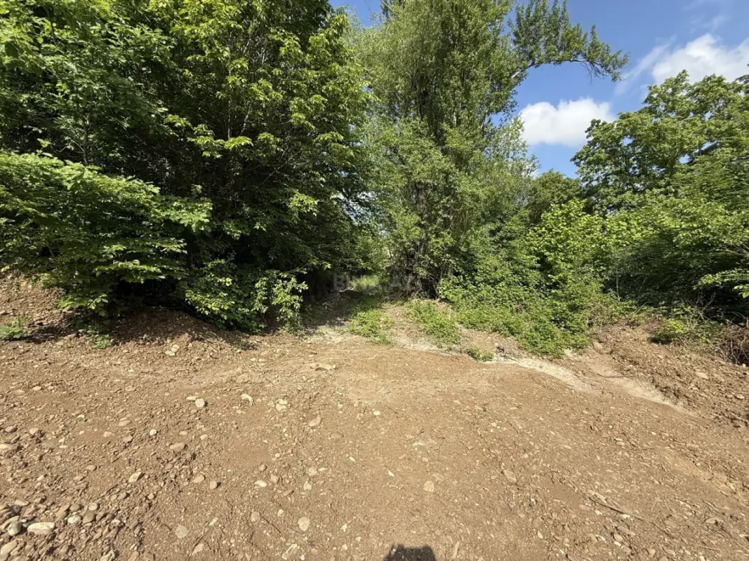 Satılır torpaq sahəsi 8 m²