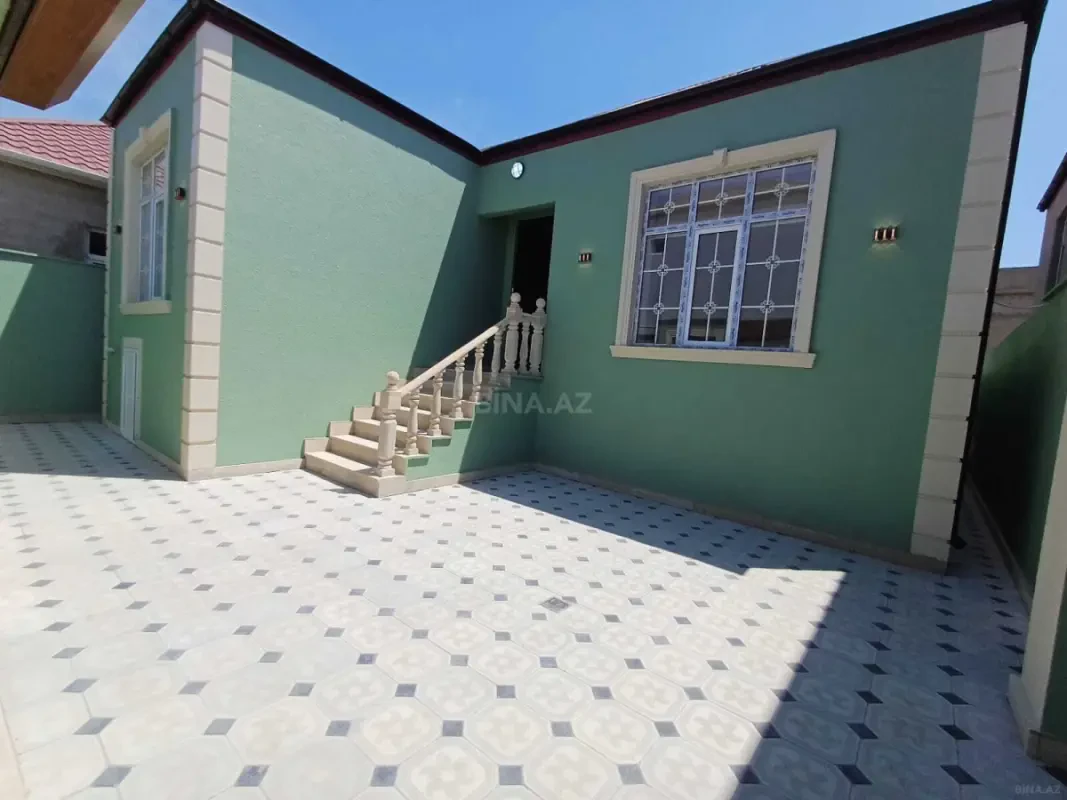 Satılır 4 otaqlı həyət evi 100 m²