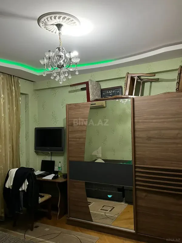 Kirayə verilir 3 otaqlı mənzil 130 m²