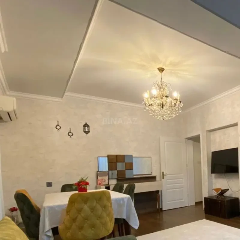 Kirayə verilir 2 otaqlı mənzil 70 m²