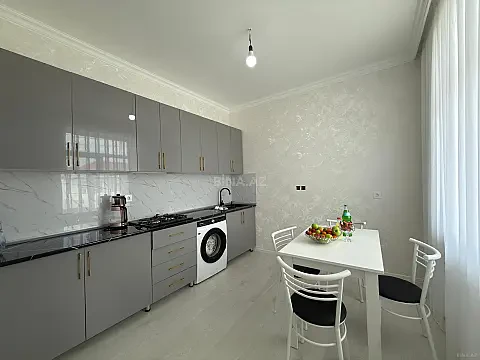 Satılır 2 otaqlı həyət evi 65 m² — Bakı 2 otaq 65.00 m²