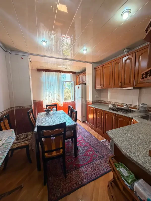 Satılır 2 otaqlı mənzil 65 m²