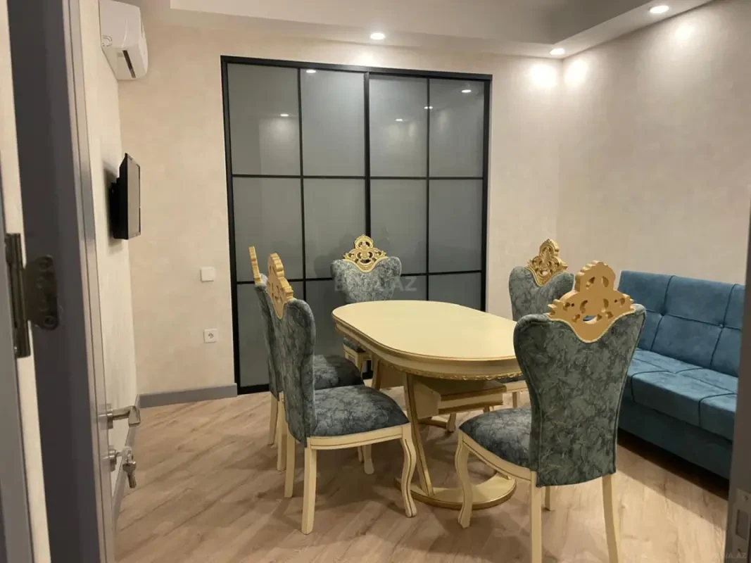 Kirayə verilir 2 otaqlı mənzil 50 m²