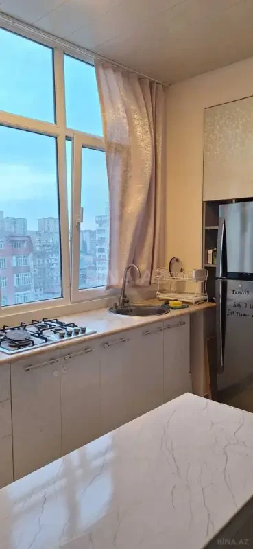Kirayə verilir 2 otaqlı mənzil 60 m²