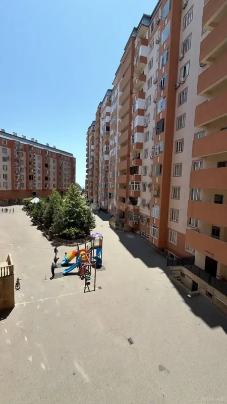 Satılır 2 otaqlı mənzil 70 m²