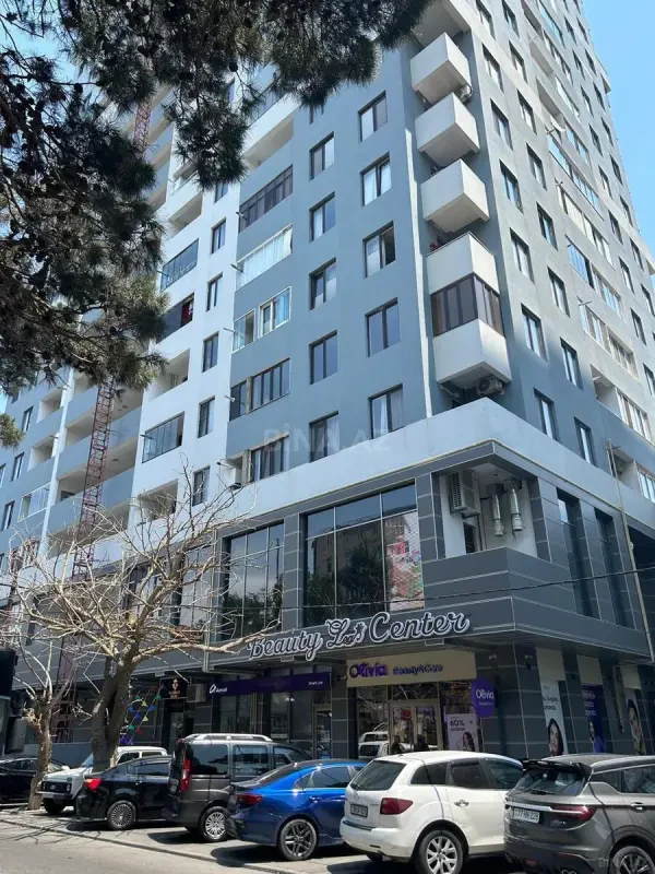 Satılır 3 otaqlı mənzil 110 m²