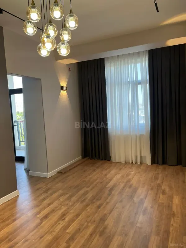 Satılır 2 otaqlı mənzil 61 m²