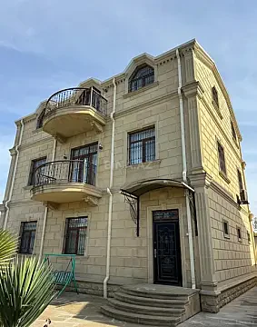 Satılır 8 otaqlı həyət evi 650 m² — Bakı, Novxanı 8 otaq 650.00 m²
