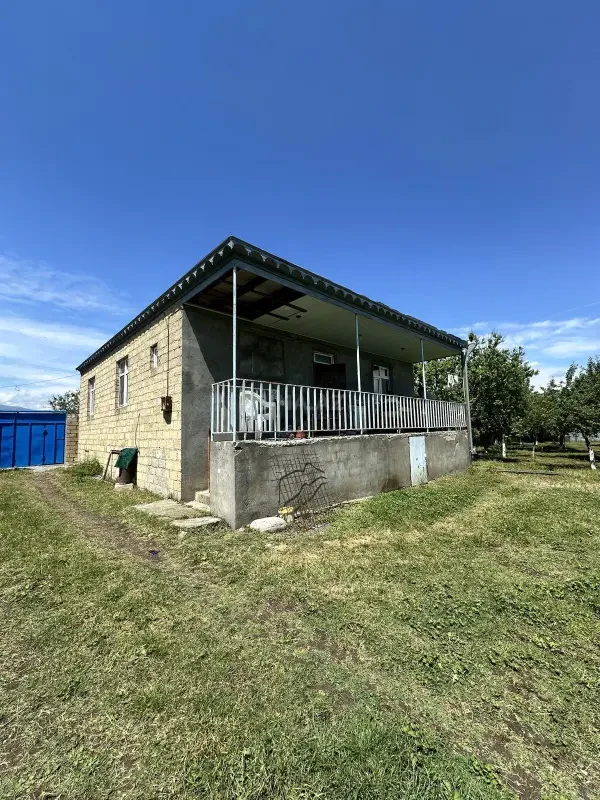 Satılır 3 otaqlı həyət evi 100 m²