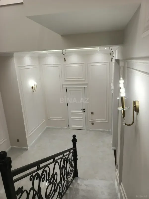 Satılır 4 otaqlı mənzil 170 m²