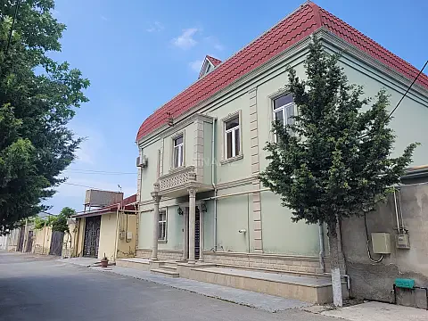 Satılır 8 otaqlı həyət evi 300 m² — Bakı, Şüvəlan 8 otaq 300.00 m²
