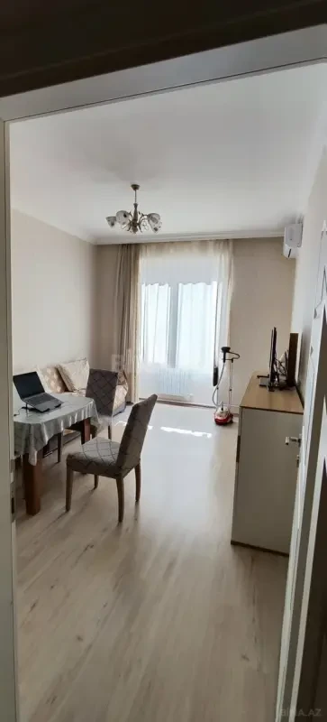 Kirayə verilir 2 otaqlı mənzil 50 m²