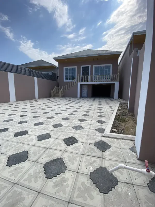 Satılır 4 otaqlı həyət evi 90 m²