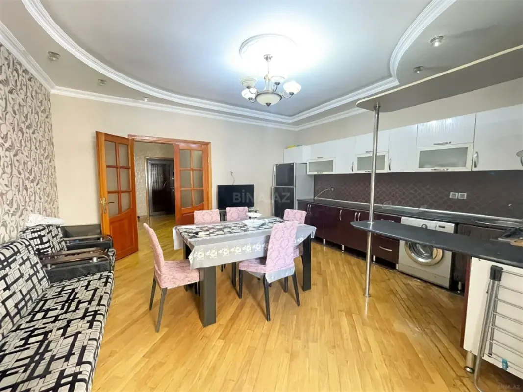 Satılır 3 otaqlı mənzil 95 m²