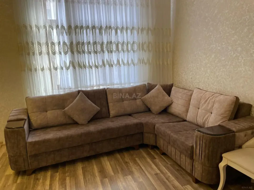Kirayə verilir 2 otaqlı mənzil 70 m²