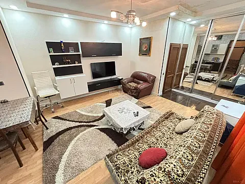 Kirayə verilir 2 otaqlı mənzil 72 m² — Bakı 2 otaq 72.00 m²
