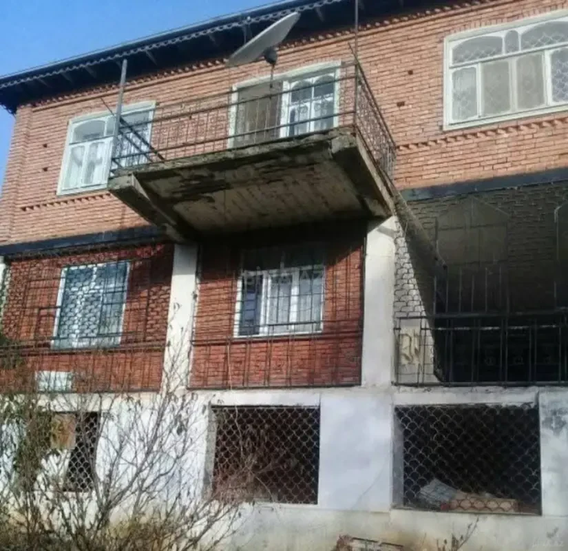 Satılır 6 otaqlı həyət evi 250 m²