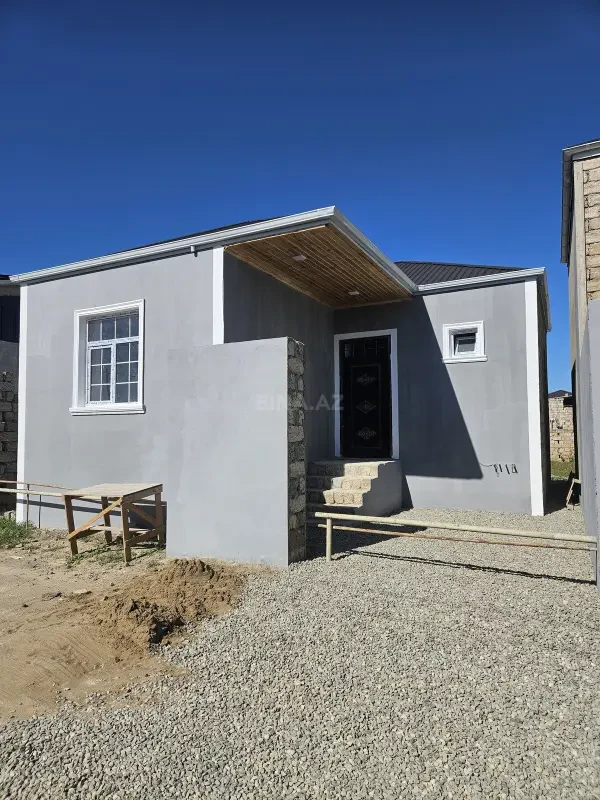 Satılır 2 otaqlı həyət evi 75 m²