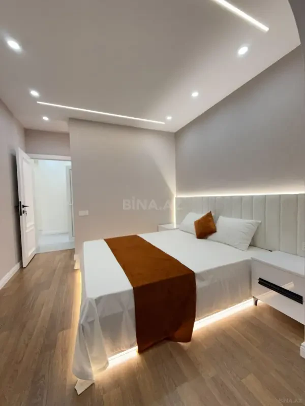 Satılır 3 otaqlı mənzil 110 m²