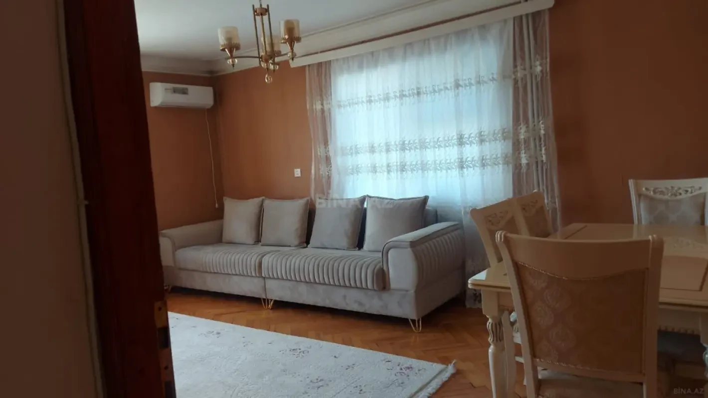 Satılır 2 otaqlı mənzil 60 m²