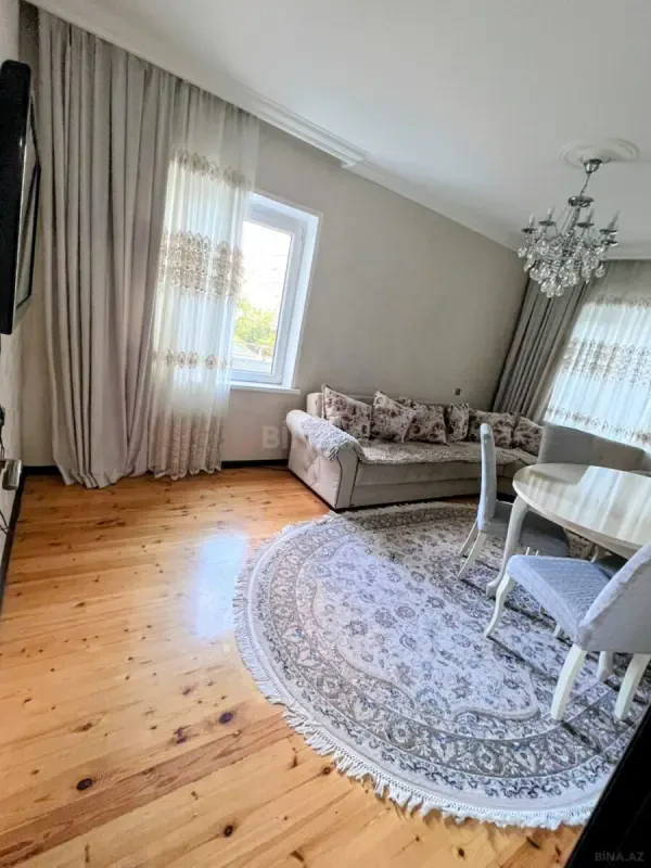 Satılır 2 otaqlı mənzil 60 m²