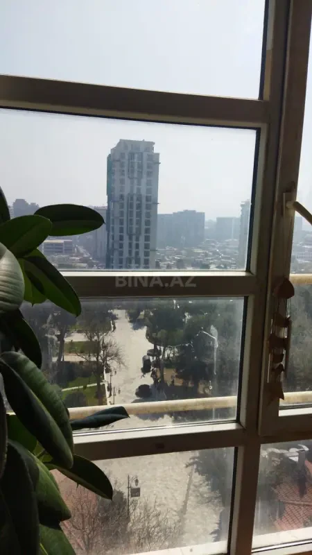 Satılır 2 otaqlı mənzil 78 m²