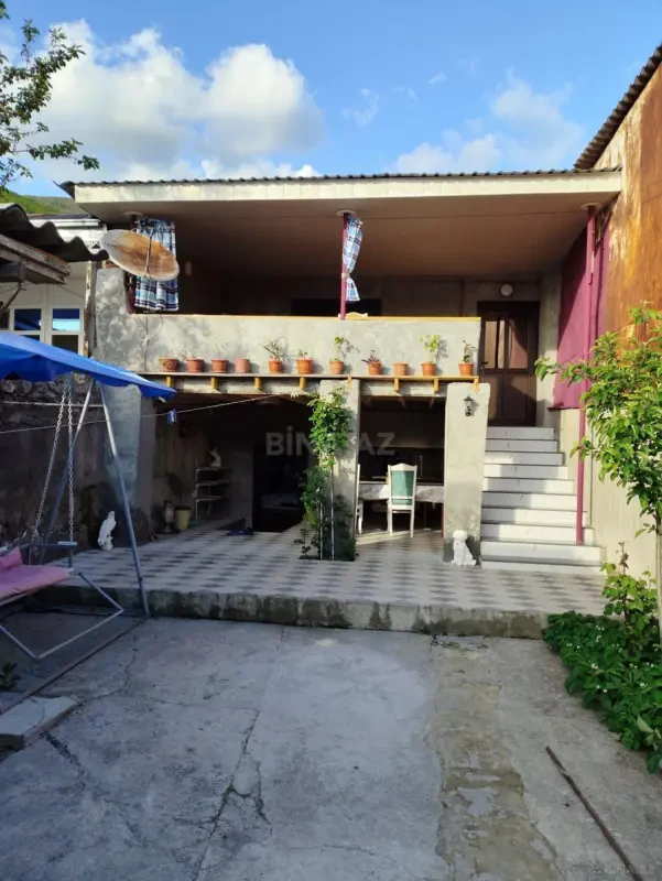 Kirayə verilir 2 otaqlı həyət evi 50 m²