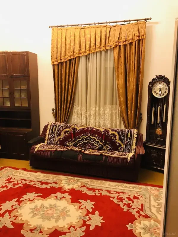 Kirayə verilir 2 otaqlı mənzil 90 m²