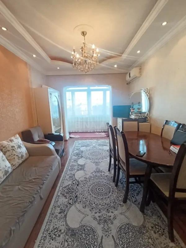 Satılır 2 otaqlı mənzil 65 m²