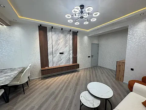 Satılır 2 otaqlı mənzil 83 m² — Bakı, Həzi Aslanov qəs. 2 otaq 83.00 m²