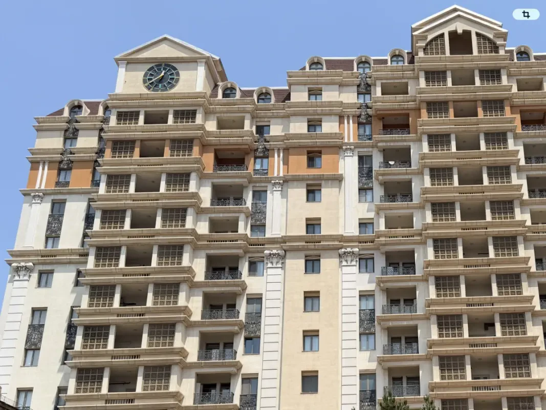 Satılır 5 otaqlı mənzil 285 m²