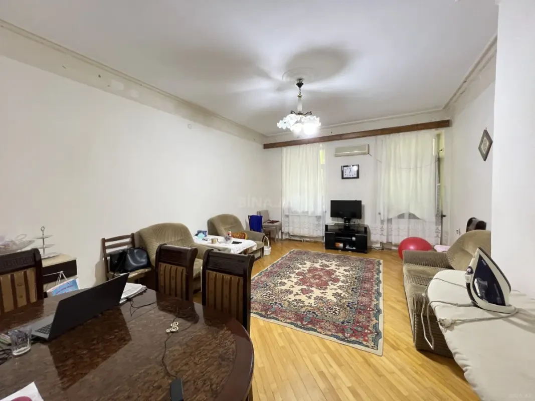 Satılır 3 otaqlı mənzil 70 m²
