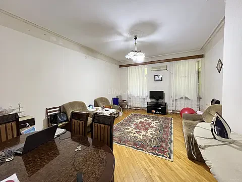 Satılır 3 otaqlı mənzil 70 m² — Bakı, Nərimanov 3 otaq 70.00 m²